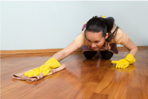 Płyny i środki do czyszczenia podłogi